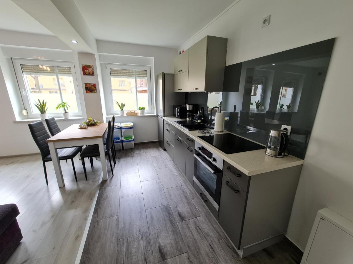 Apartament Ada Apartment Glogowek Bagian luar foto